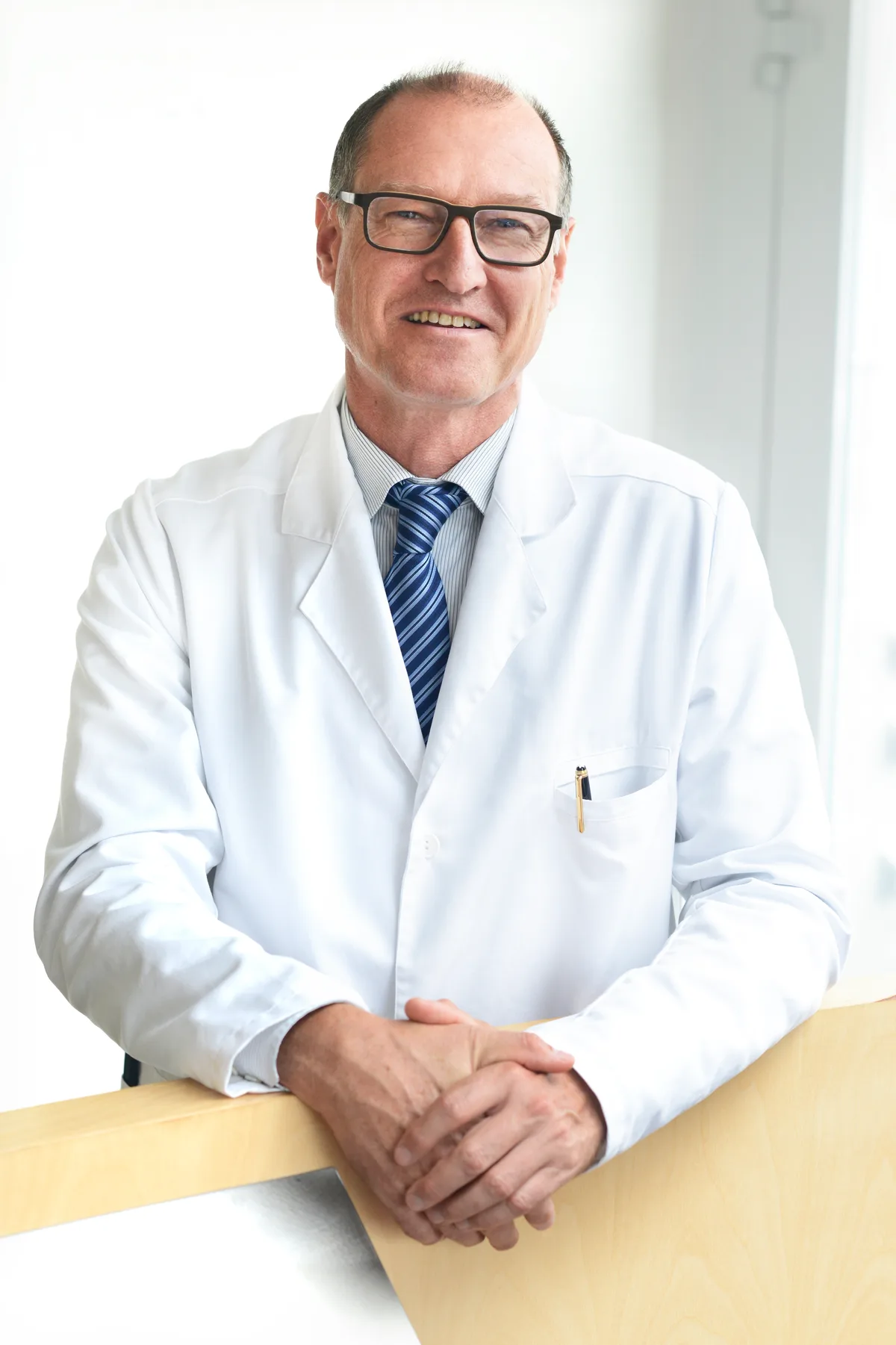 Dr. med. Bernhard Magdeburg ist der Chefarzt Klinik Gastroenterologie und Hepatologie und Co-Chefarzt Medizin.